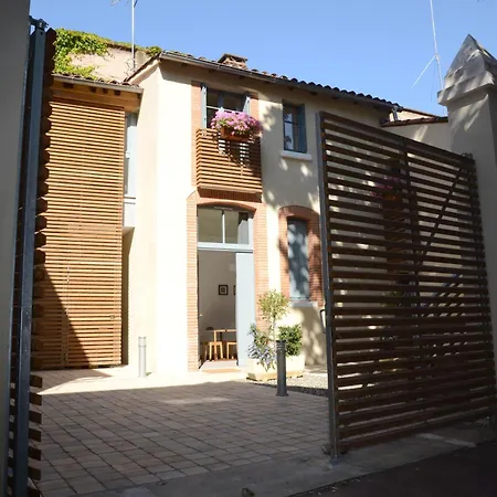 Le Clos Des Salins Lägenhet