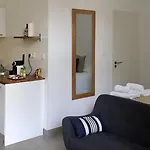 Le Clos Des Salins Apartament *