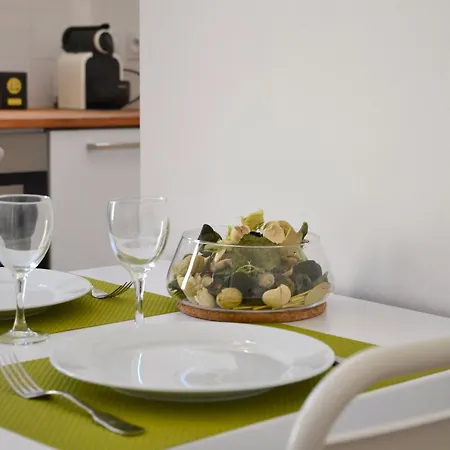 Le Clos Des Salins 公寓