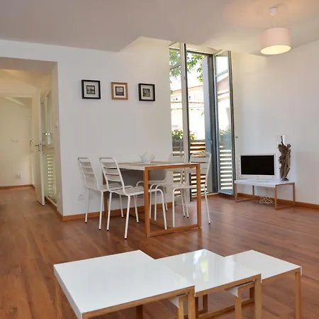 Le Clos Des Salins Apartament